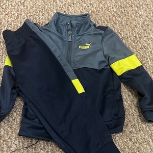 Puma Kids Set in Black and Neon Yellow